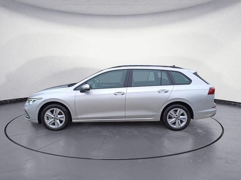 Gebraucht VW Golf VIII Life 131 PS (96 kW) 2023 Silber Kombi