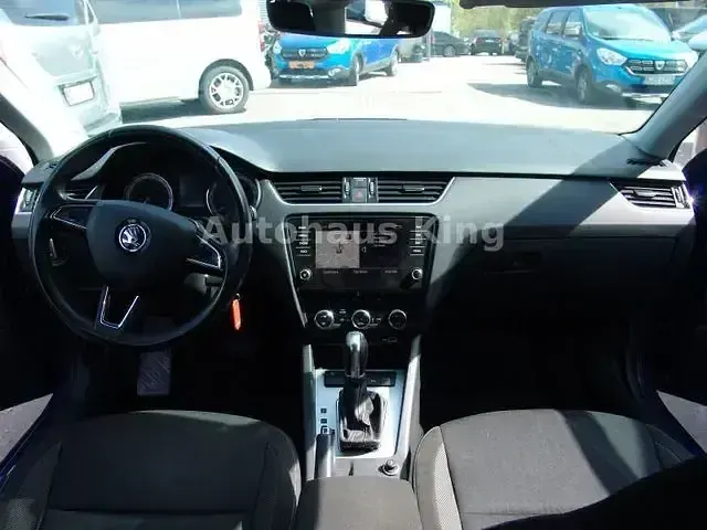 Gebraucht Skoda Octavia Ambition 116 PS (85 kW) 2020 Modra race/race blue Kombi