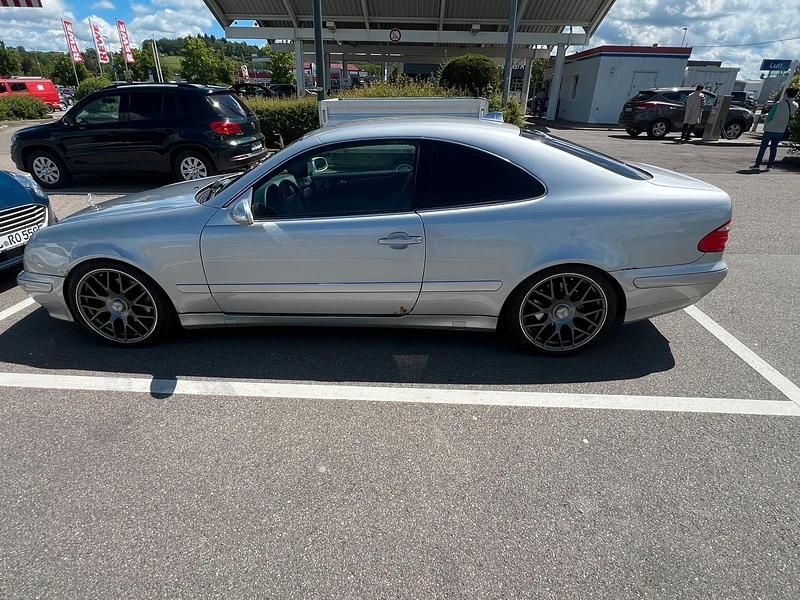 Silber Gebraucht 2001 Mercedes CLK320 Coupé | 2.500 € (Guter Preis) - Bild 1/4