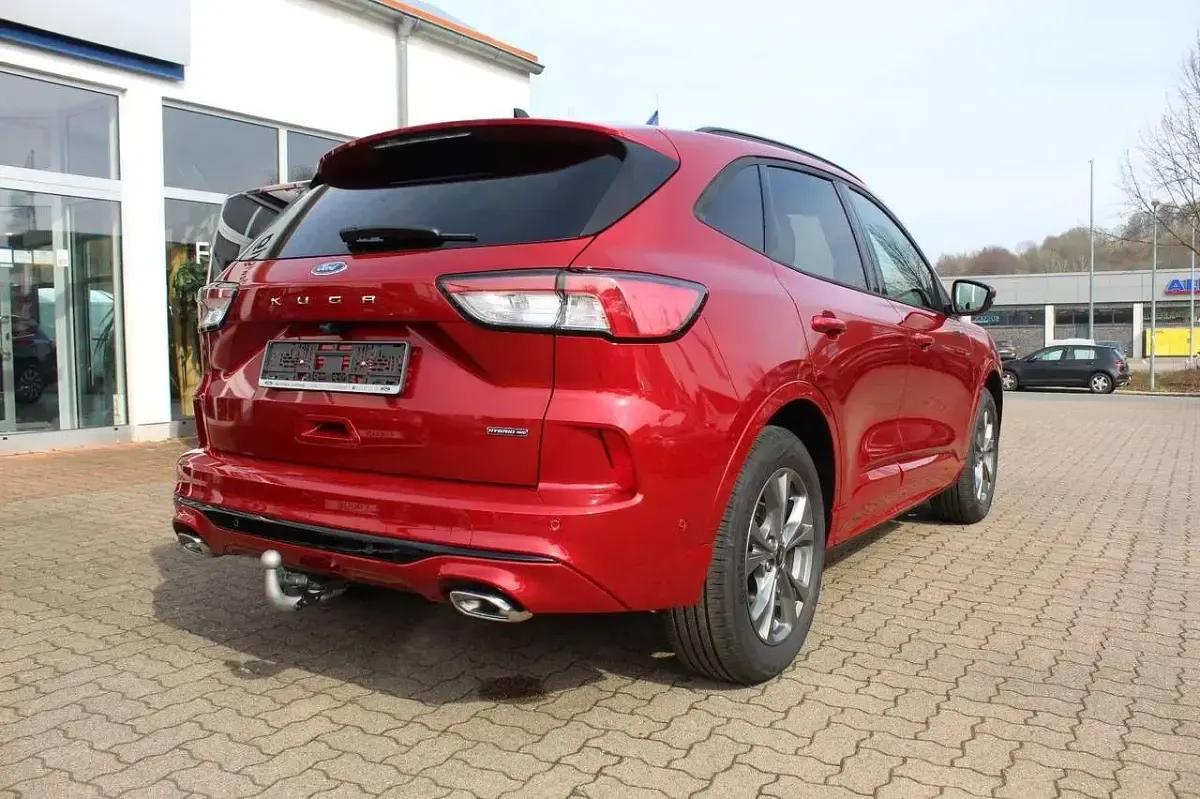 Gebraucht Ford Kuga ST-Line X 190 PS (139 kW) 2024 Lucidrot metallic SUV