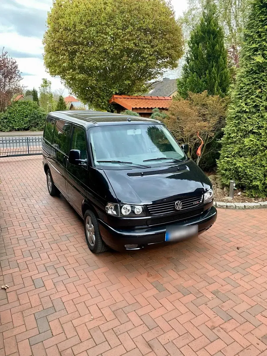 Gebraucht VW T4 151 PS (111 kW) 2001 Schwarz Van