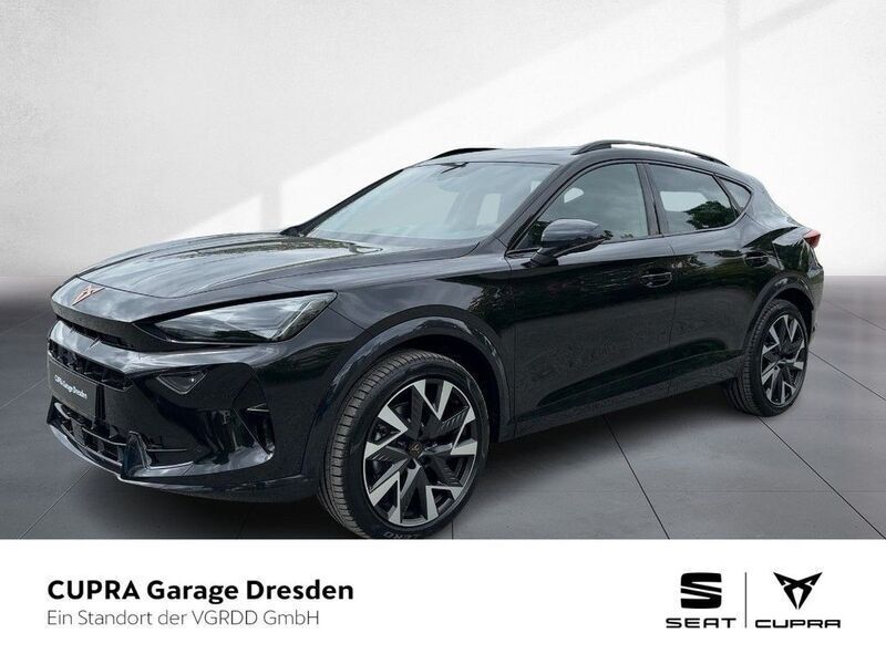 Midnight schwarz metallic Neu 2025 Cupra Formentor SUV | 55.305 € - Bild 1/4