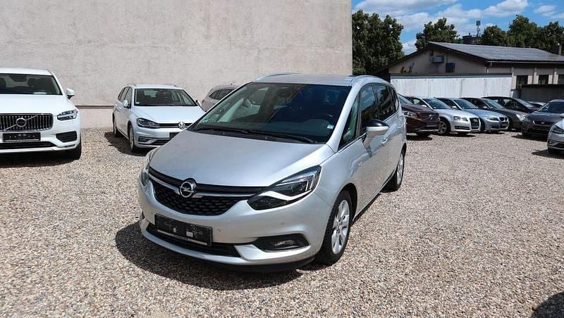 Gebraucht Opel Zafira Innovation 136 PS (100 kW) 2018 Argonsilber Van / Kleinbus