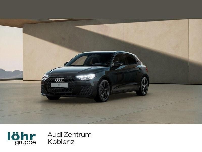 Schwarz Neu 2025 Audi A1 Sportback Sport Kleinwagen | 29.980 € (Fairer Preis) - Bild 1/4