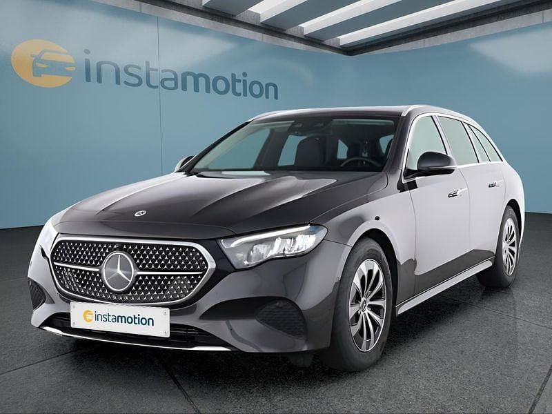 Grau Gebraucht 2024 Mercedes E300 Kombi | 48.299 € (Teuer) - Bild 1/4