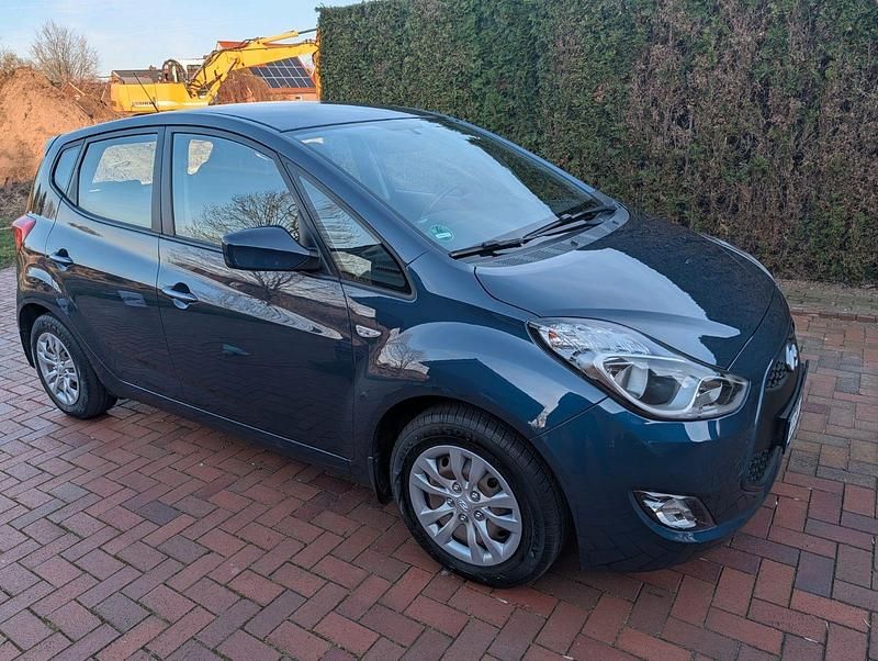 Gebraucht Hyundai i20 Space Plus 90 PS (66 kW) 2018 Blau Van / Kleinbus