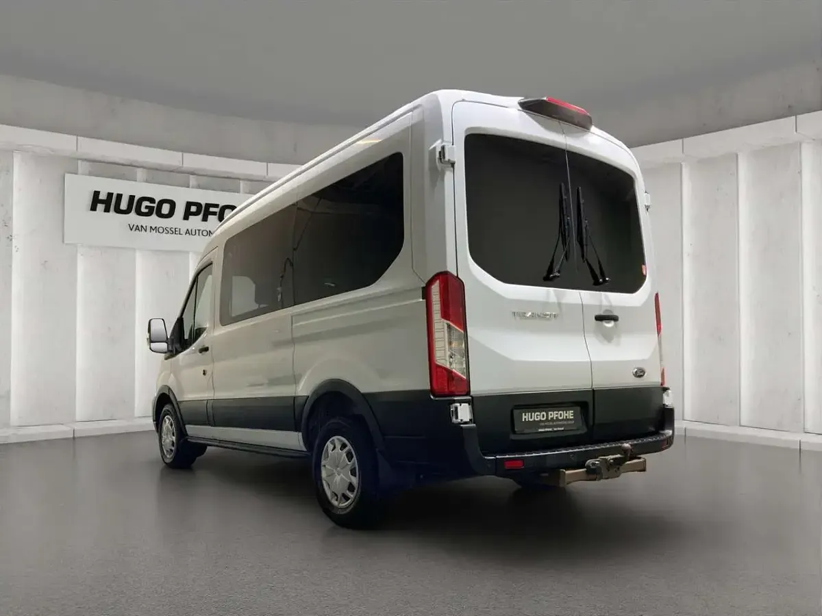 Gebraucht Ford Transit Trend 131 PS (96 kW) 2019 Frost weiss uni Kombi