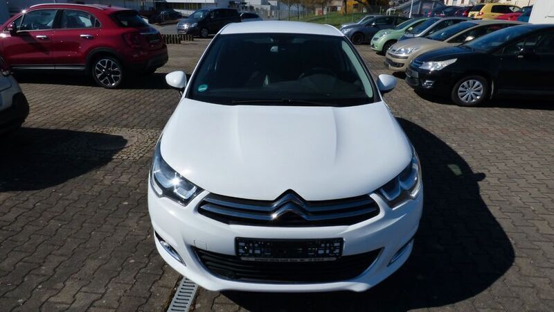 Gebraucht Citroën C4 Shine 131 PS (96 kW) 2018 Weiss Limousine