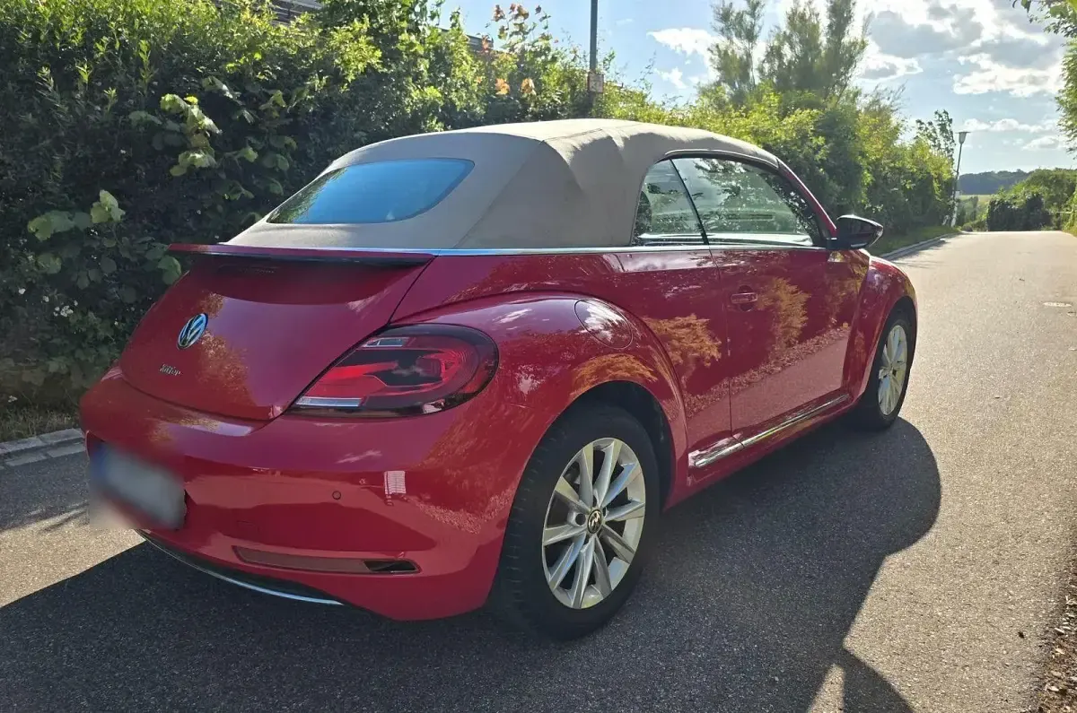 Gebraucht VW Beetle 150 PS (110 kW) 2017 Rot Kleinwagen