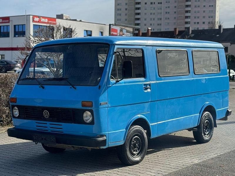 Second-hand VW LT 75 CP (55 kW) 1983 Albastru Monovolum