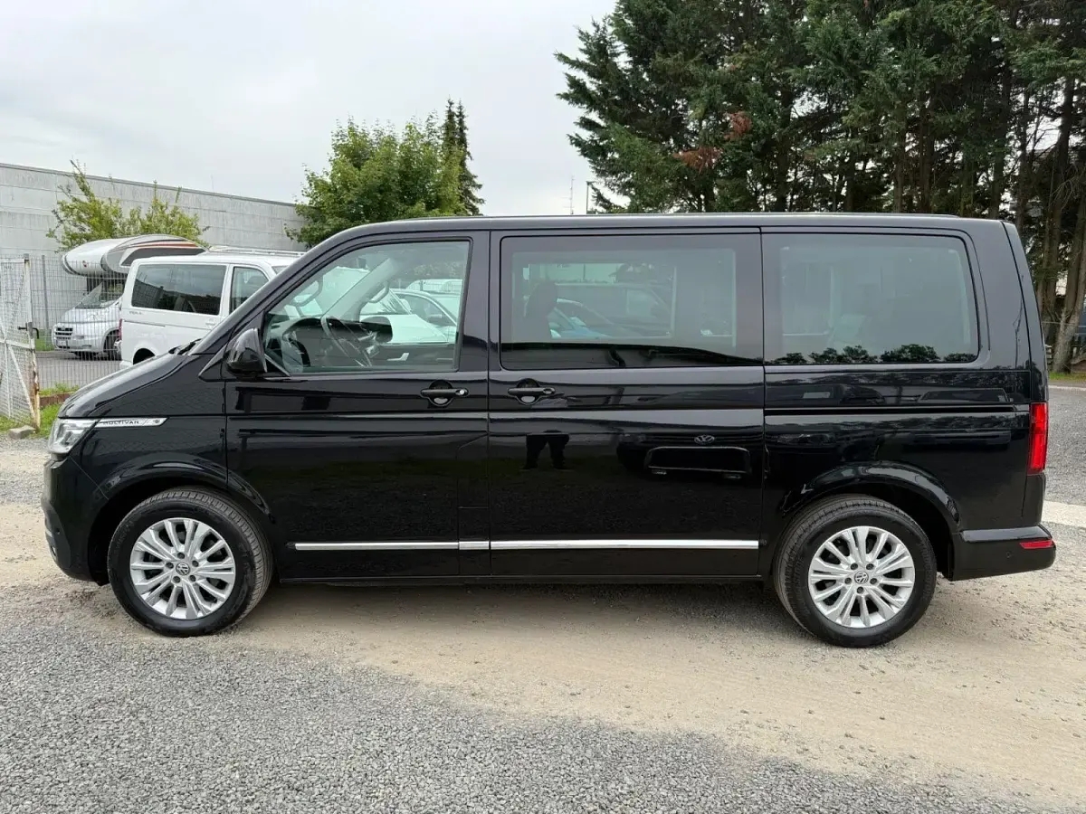 Gebraucht VW T6.1 Highline 150 PS (110 kW) 2020 Schwarz Van