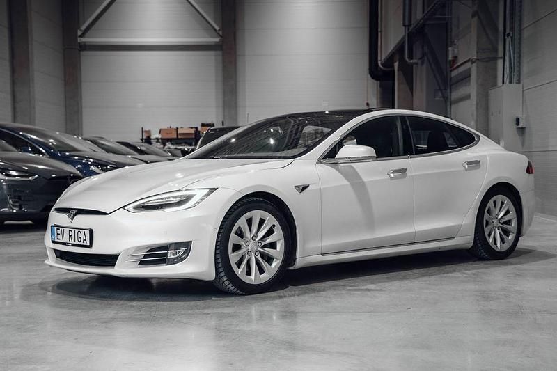 Gebraucht Tesla Model S 414 kW (564 PS) 2020 Weiß Kleinwagen