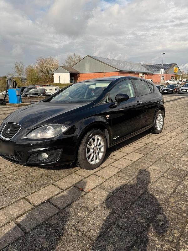 Usata Seat Leon 125 CV (91 kW) 2012 Nero Utilitaria