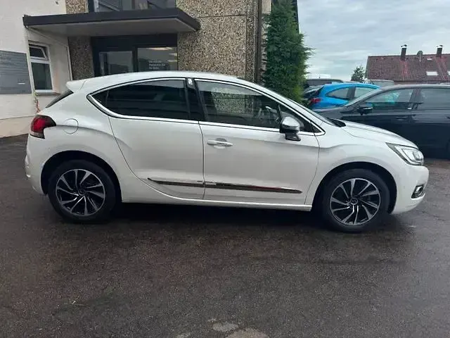 Gebraucht DS Automobiles DS4 165 PS (121 kW) 2016 Blanc nacre Limousine