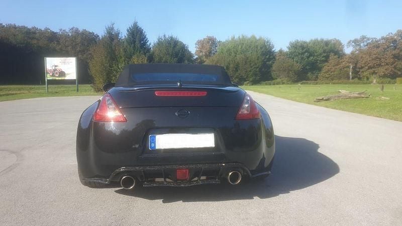 Schwarz Gebraucht 2010 Nissan 370Z Pack Cabrio | 18.449 € (Guter Preis) - Bild 1/4