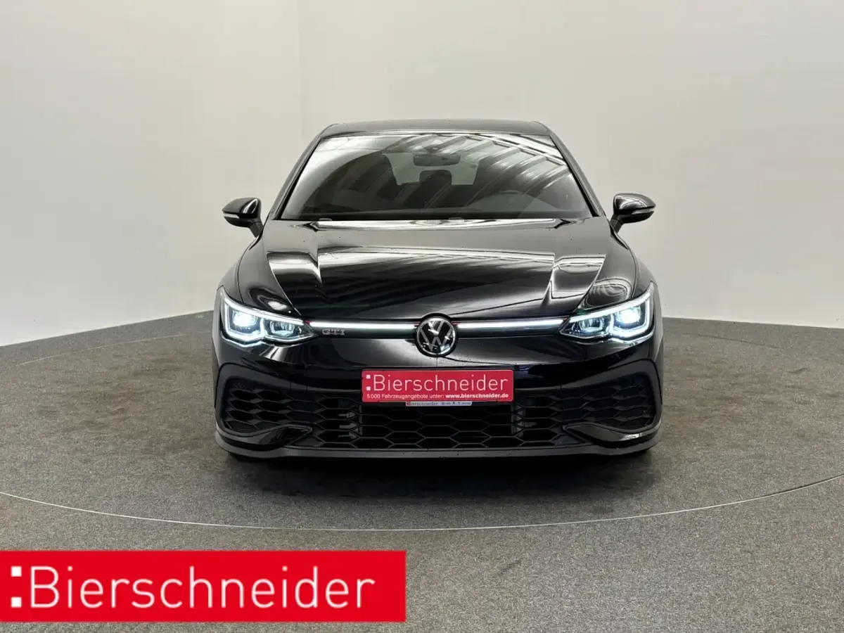 Gebraucht VW Golf VIII GTI 300 PS (220 kW) 2023 Schwarz Limousine