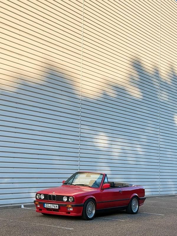 Rot Gebraucht 1986 BMW 325 Cabriolet Cabrio | 13.500 € - Bild 1/4