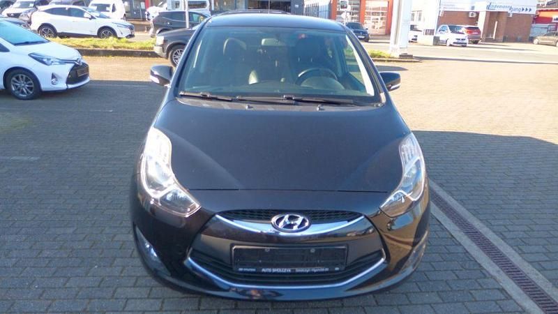 Gebraucht Hyundai ix20 Edition 116 PS (85 kW) 2013 Schwarz Kleinwagen