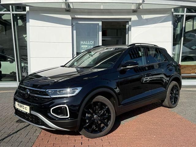 Gebraucht VW T-Roc Style 110 PS (80 kW) 2023 Deep black perleffekt (metallic) SUV