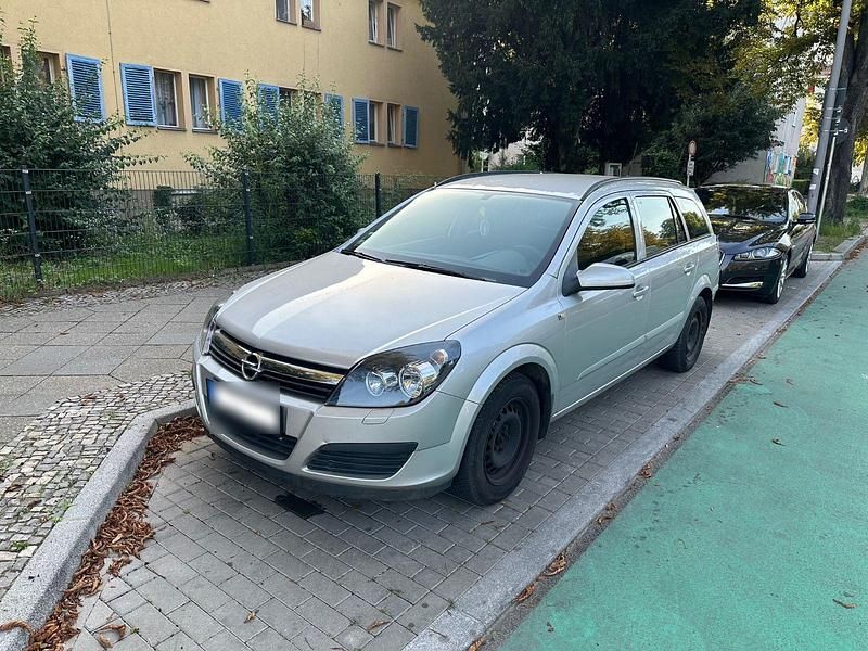 Gebraucht Opel Astra 105 PS (77 kW) 2005 Silber Kombi