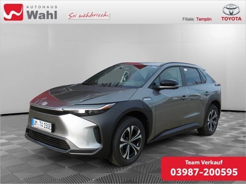 Grau Gebraucht 2024 Toyota bZ4X SUV | 34.749 € (Superpreis) - Bild 1/4