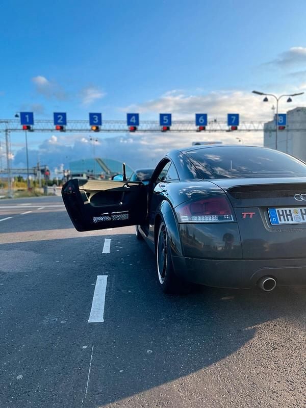 Schwarz Gebraucht 2003 Audi TT Coupé | 4.500 € (Guter Preis) - Bild 1/4