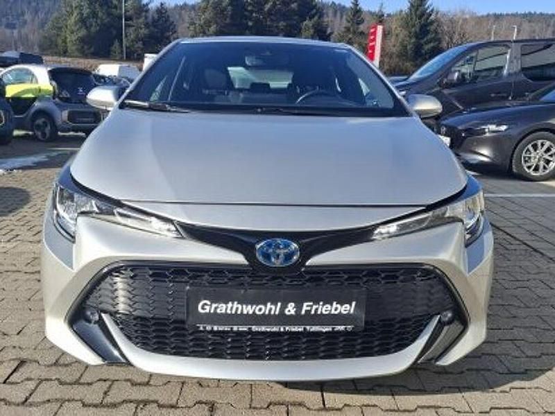 Gebraucht Toyota Corolla Business Edition 122 PS (89 kW) 2020 Silber Limousine