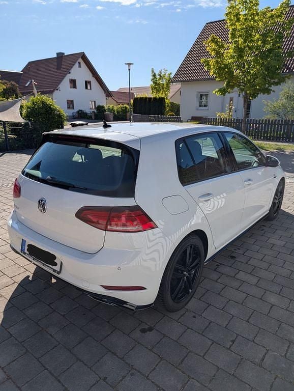 Gebraucht VW Golf VII R-line 150 PS (110 kW) 2018 Schwarz Limousine