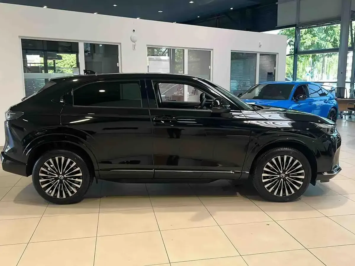 Gebraucht Honda e:Ny1 150 kW (204 PS) 2025 Crystal black pearl SUV