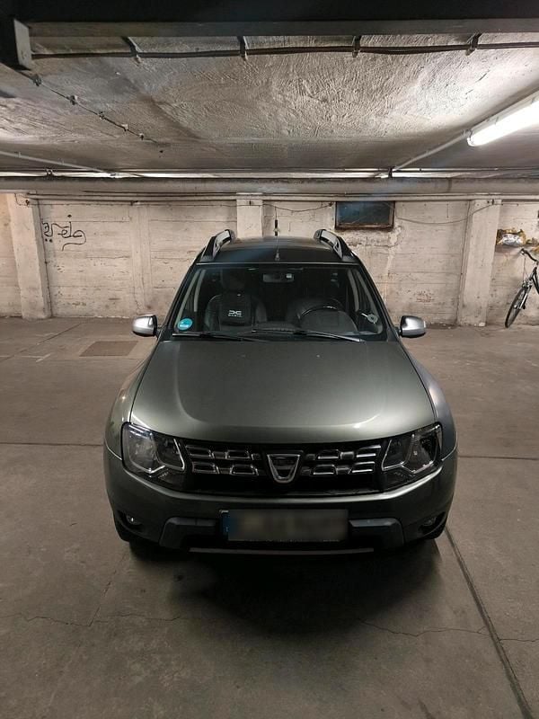 Gebraucht Dacia Duster 106 PS (77 kW) 2015 Grün SUV