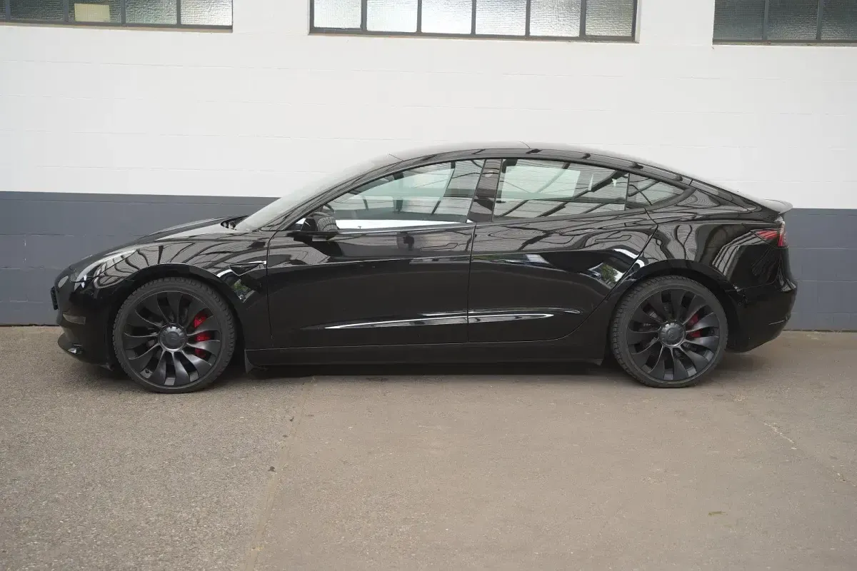 Usado Tesla Model 3 Performance 392 kW (534 HP) 2022 Preto Sedan
