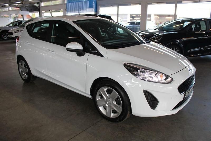 Gebraucht Ford Fiesta Cool & Connect 86 PS (63 kW) 2020 Weiß Kleinwagen
