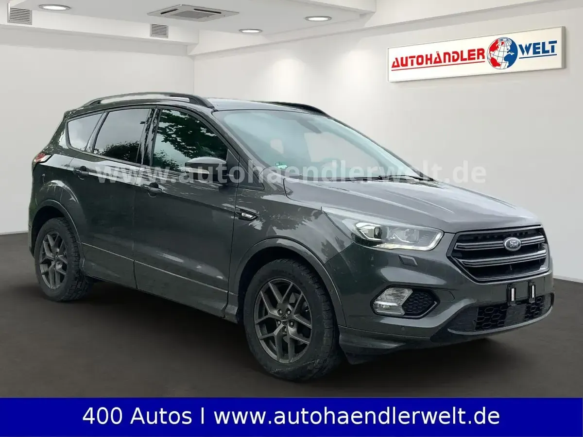 Gebraucht Ford Kuga ST-Line 150 PS (110 kW) 2019 Magneticgraumet. SUV