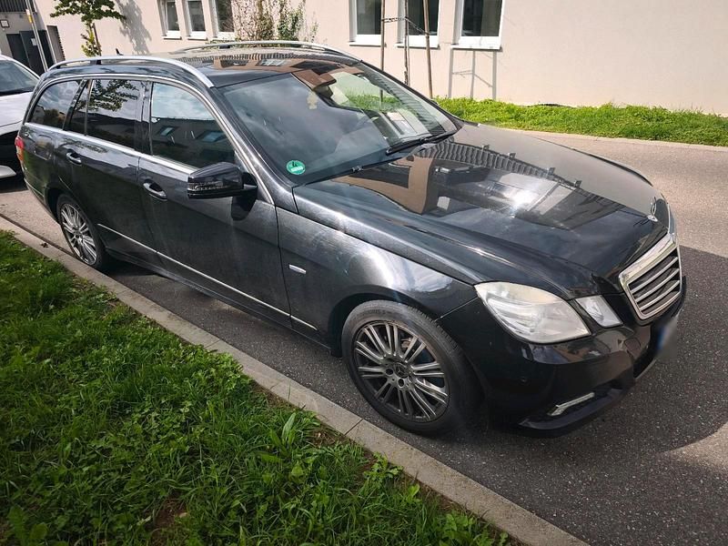 Second-hand Mercedes E350 231 CP (169 kW) 2010 Negru Break