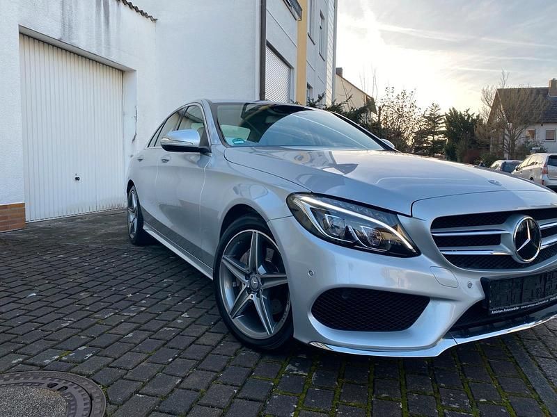 Grau Gebraucht 2014 Mercedes C220 AMG Limousine | 18.100 € (Etwas zu teuer) - Bild 1/4