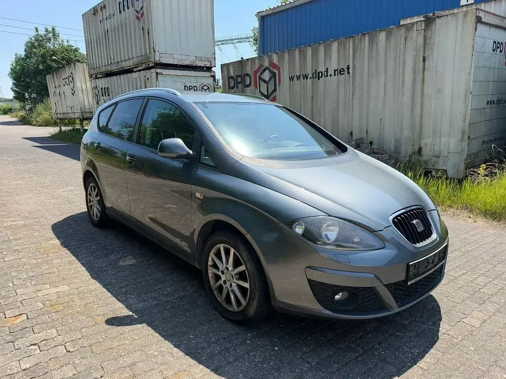 Gebraucht Seat Altea XL 125 PS (91 kW) 2012 Grau Van / Kleinbus