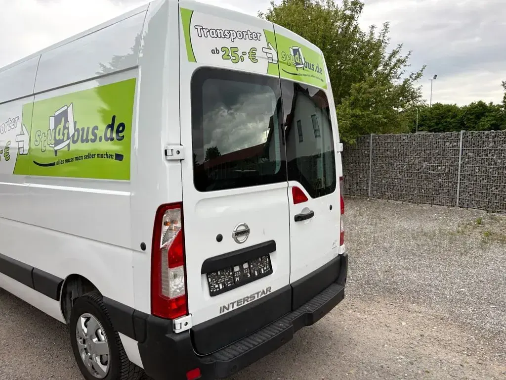 Używany Nissan Interstar 136 KM (100 kW) 2022 Biały Van