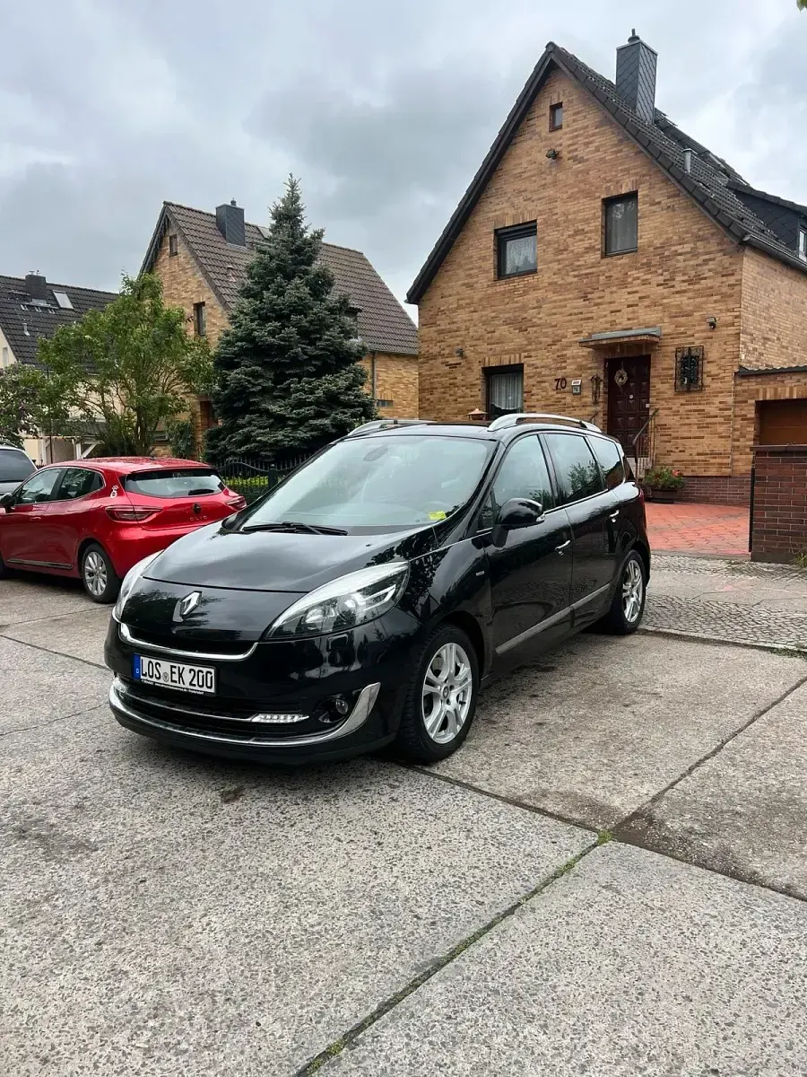 Gebraucht Renault Scenic E-Tech Bose Edition 150 PS (110 kW) 2012 Schwarz Van / Kleinbus