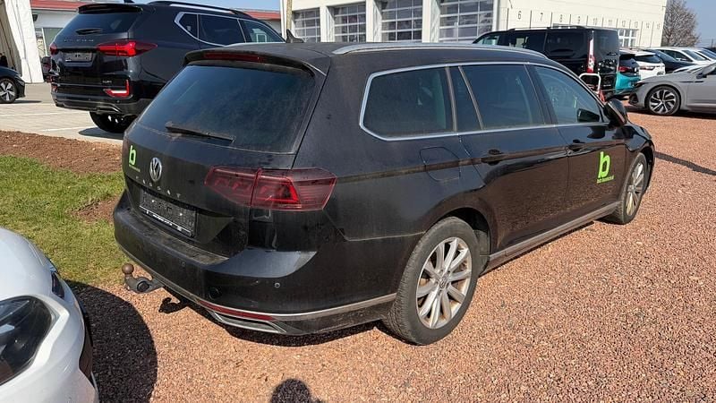 Gebraucht VW Passat Elegance 200 PS (147 kW) 2020 Schwarz Kombi