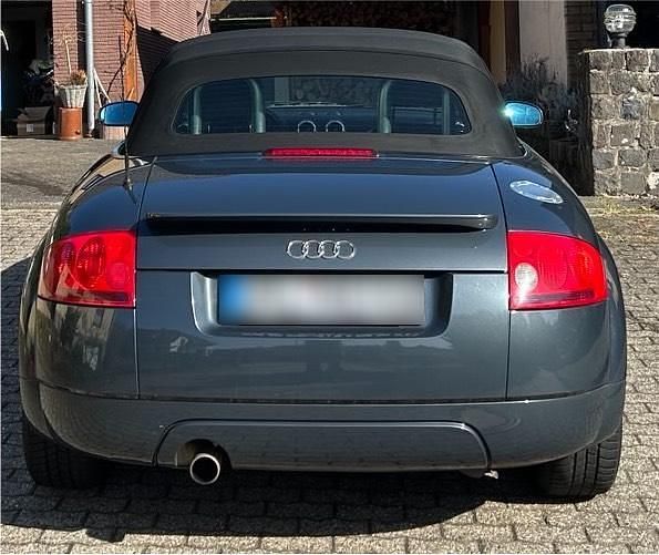 Gebraucht Audi TT 132 PS (97 kW) 2002 Grau Coupé