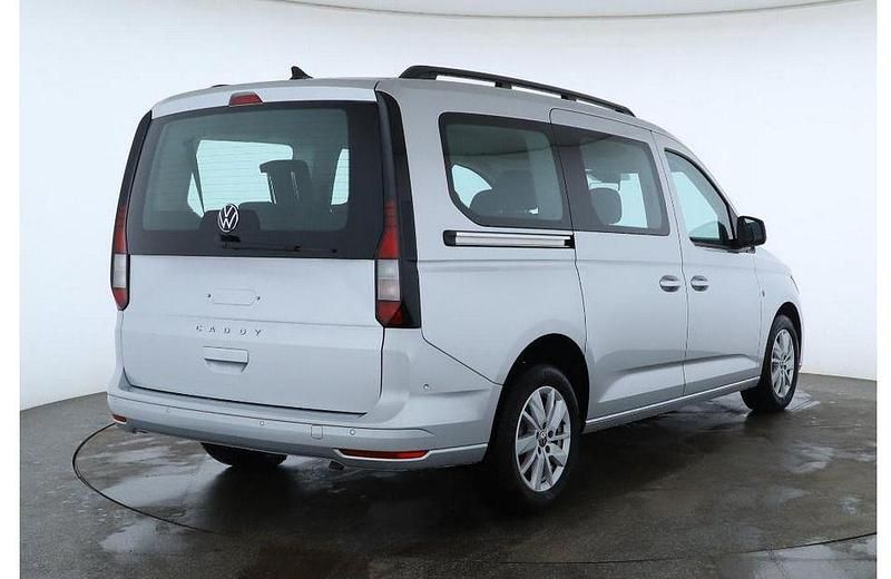 Gebraucht VW Caddy Maxi Life 122 PS (89 kW) 2025 Silber Van / Kleinbus
