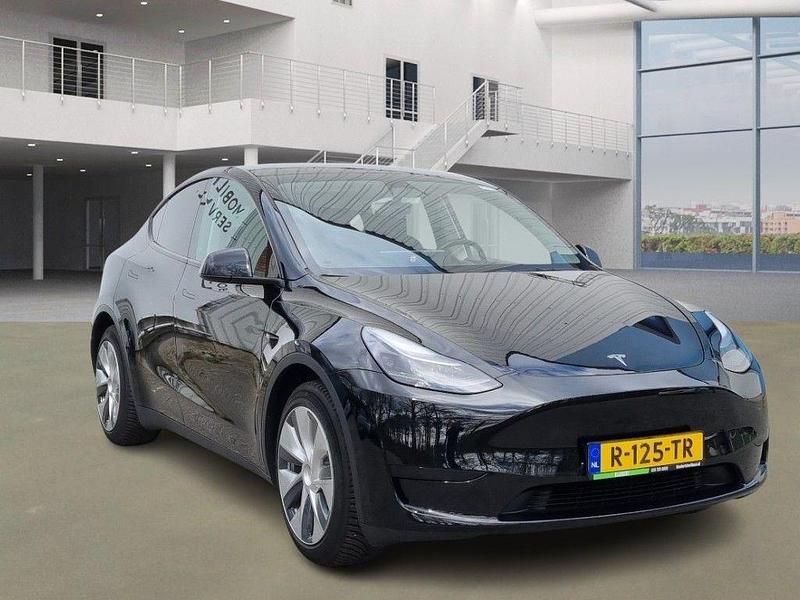 Usado Tesla Model Y Standard Range 250 kW (341 CV) 2022 Negro SUV