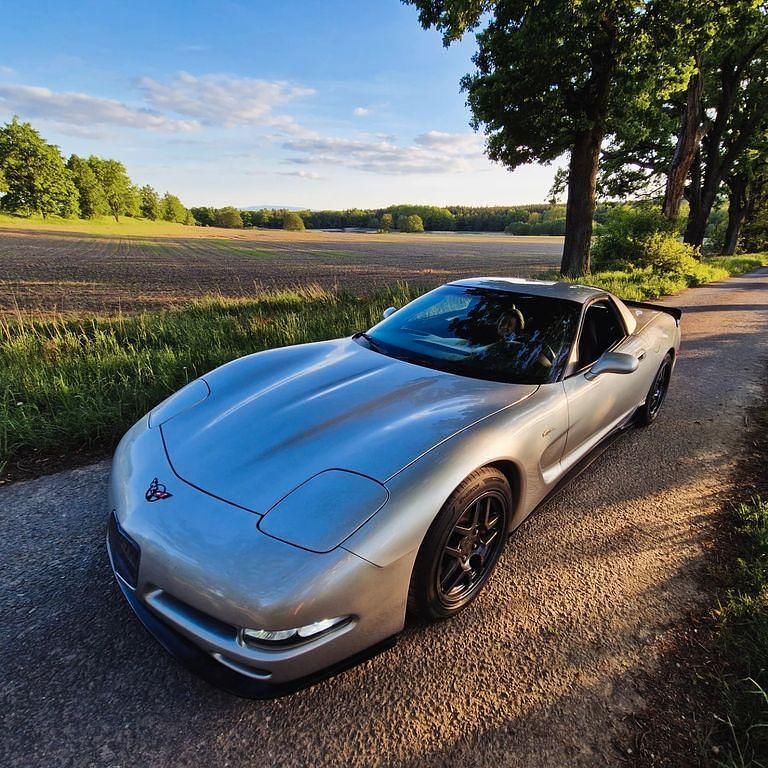 Silber Gebraucht 2004 Corvette Z06 Coupé | 31.000 € - Bild 1/4