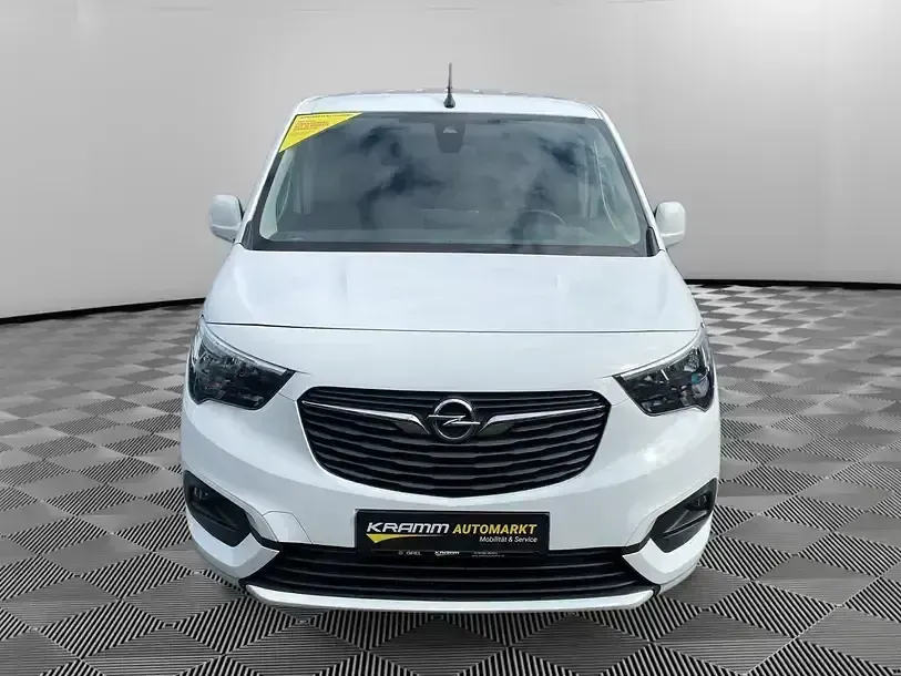 Gebraucht Opel Combo Edition 131 PS (96 kW) 2020 Weiß Van / Kleinbus