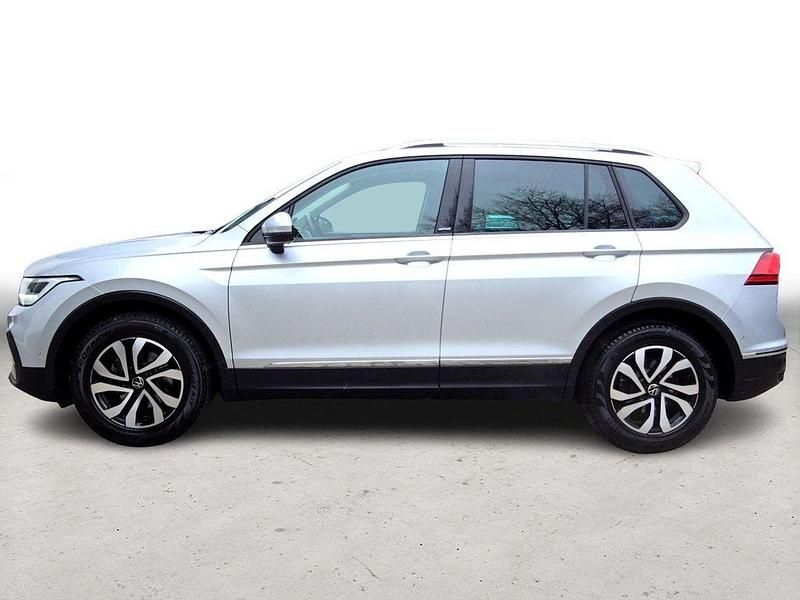 Gebraucht VW Tiguan Active 150 PS (110 kW) 2021 Silber SUV