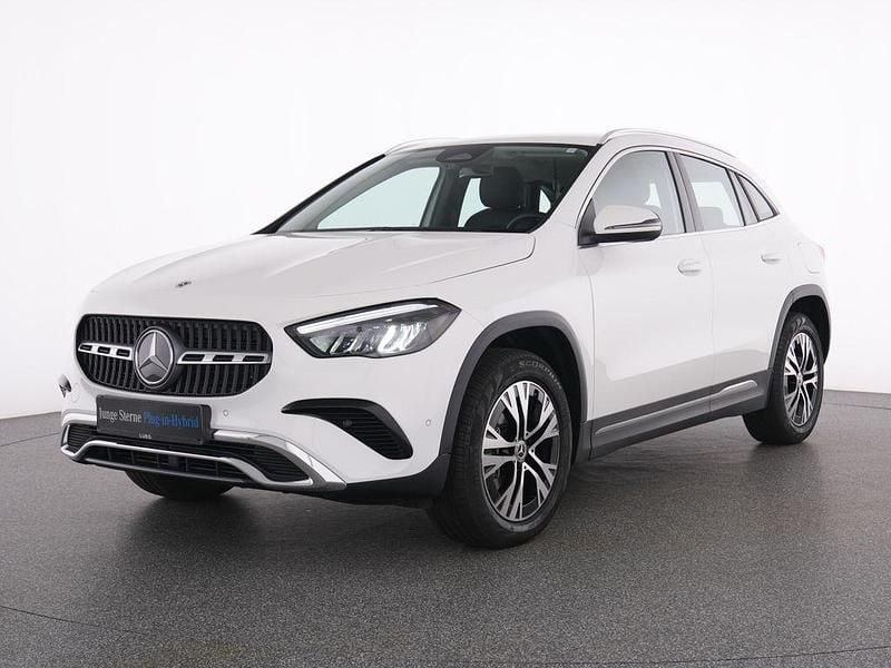 Gebraucht Mercedes GLA250 Progressive 218 PS (160 kW) 2025 Weiß SUV