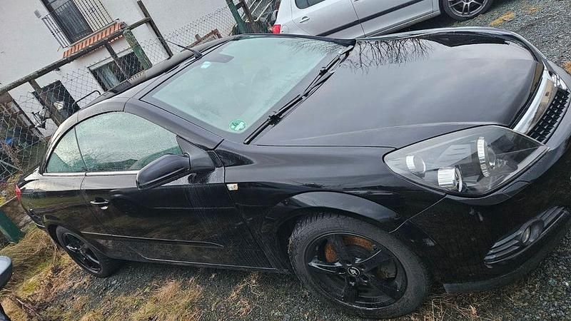 Gebraucht Opel Astra 150 PS (110 kW) 2007 Schwarz Cabrio