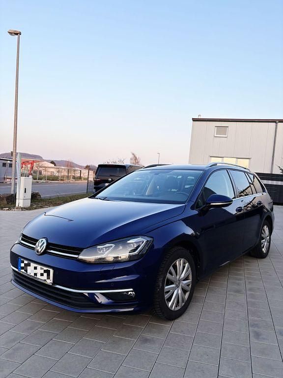 Gebraucht VW Golf VII Highline 150 PS (110 kW) 2020 Blau Kombi