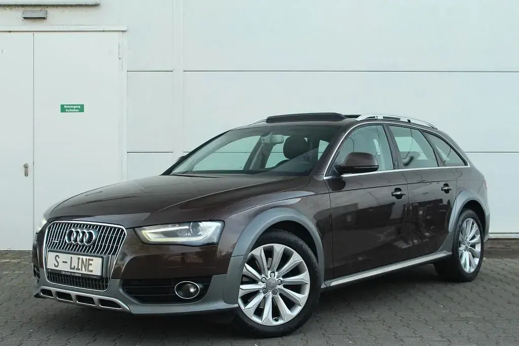 Gebraucht Audi A4 Allroad Ambiente 177 PS (130 kW) 2012 Braun Kombi