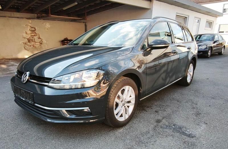 Gebraucht VW Golf VII 150 PS (110 kW) 2019 Grau Kombi